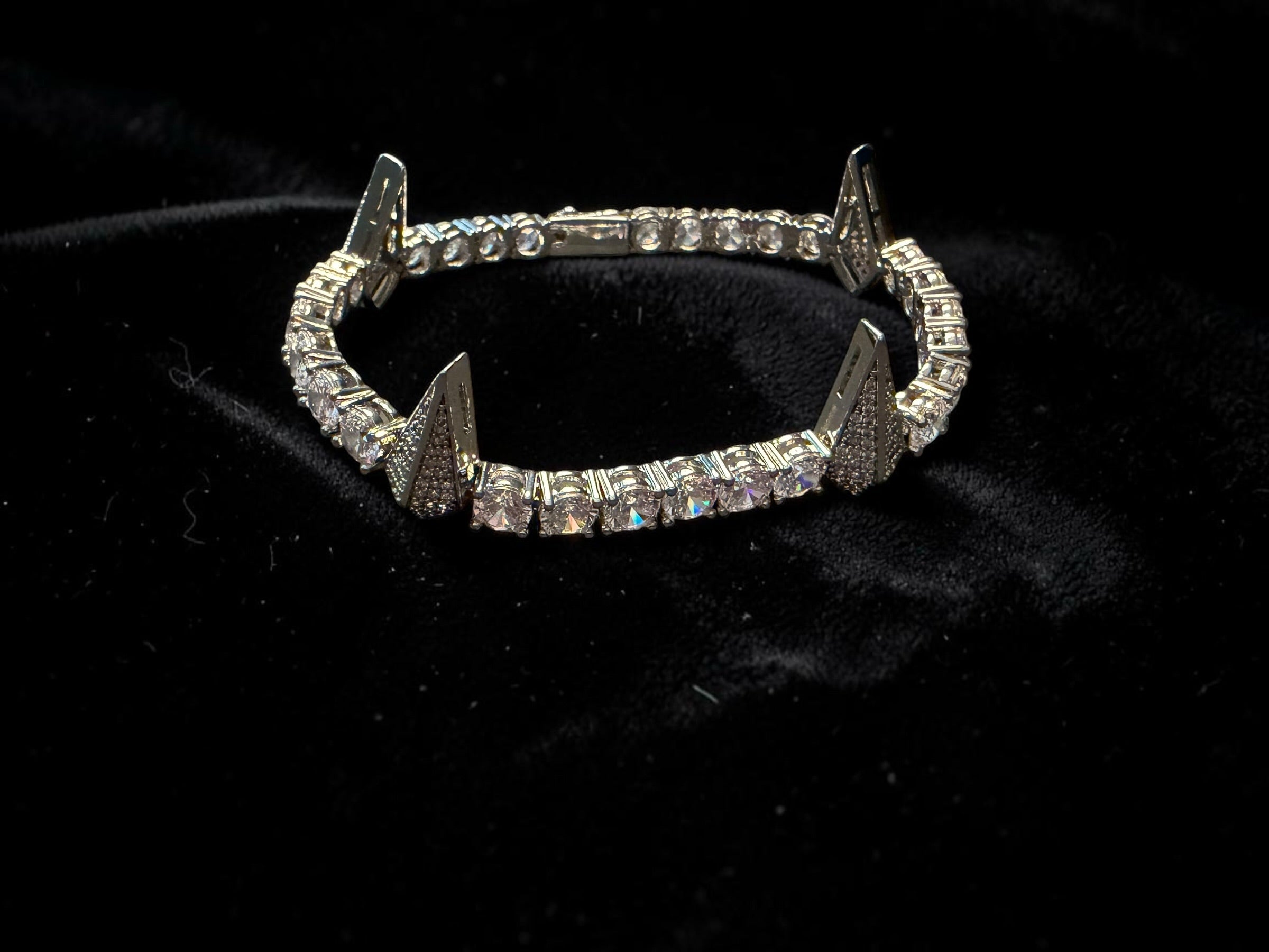 AUREN Reign Bracelet
