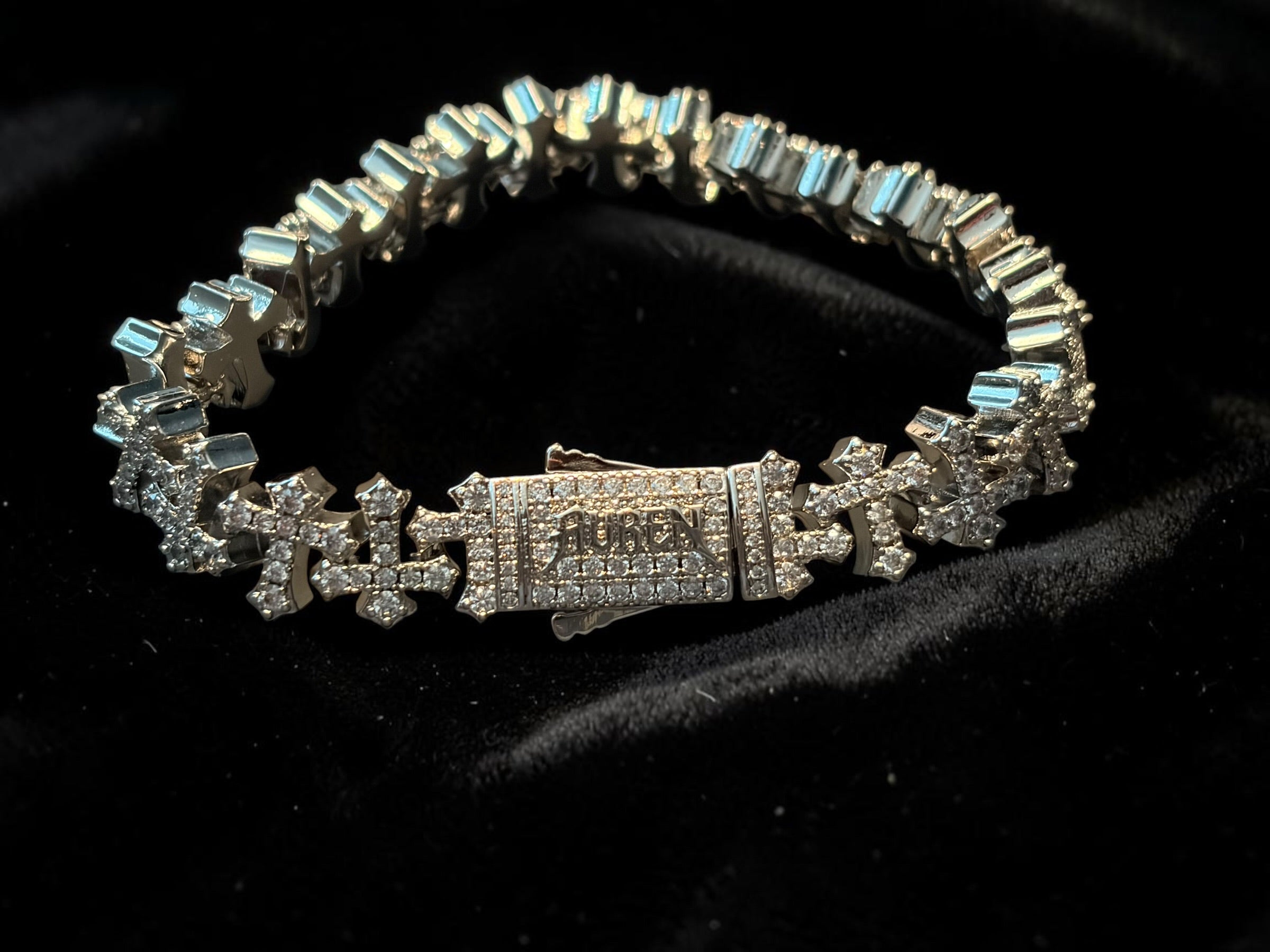 AUREN Cross Bracelet